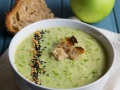 Crema fría de manzana, aguacate y hierbabuena Crema fría de manzana, aguacate y hierbabuena