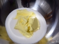 Mezclar mantequilla y azucar