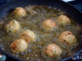 Freír las albóndigas