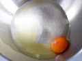 Batir huevo y azúcar